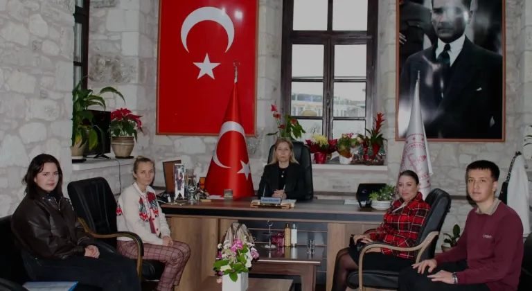 CEMİL MİDİLLİ LİSESİ'NDEN "ASKIDA İYİLİK" PROJESİ