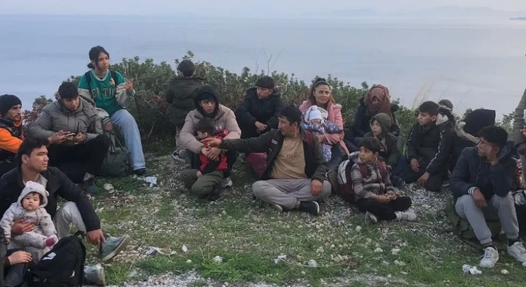 FOÇA'DA YİNE GÖÇMEN YAKALANDI