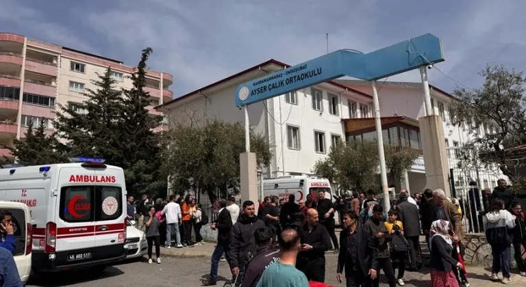 K.MARAŞ'TA OKULDA SİLAHLI SALDIRI 4 ÖLÜ 20 YARALI