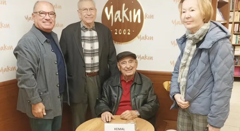 KEMAL ANADOL SON KİTABINI İMZALADI