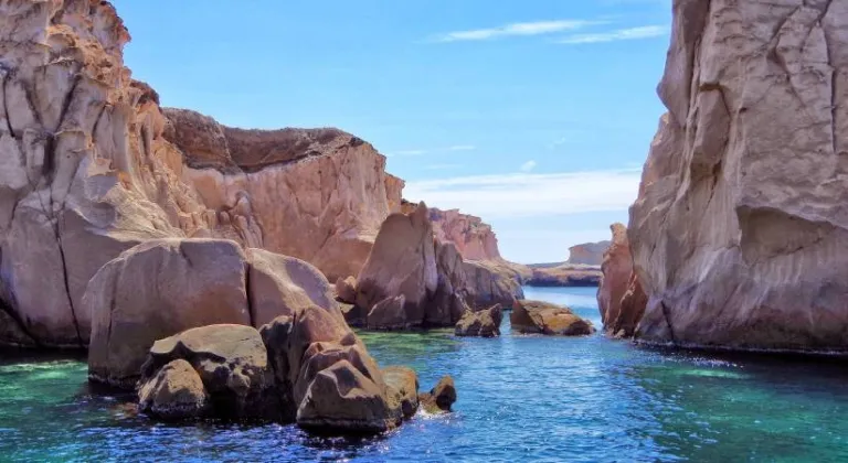 FOÇA SİREN KAYALIKLARI